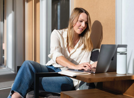 Learn the Benefits! Pros & Cons of Loans for Small Businesses